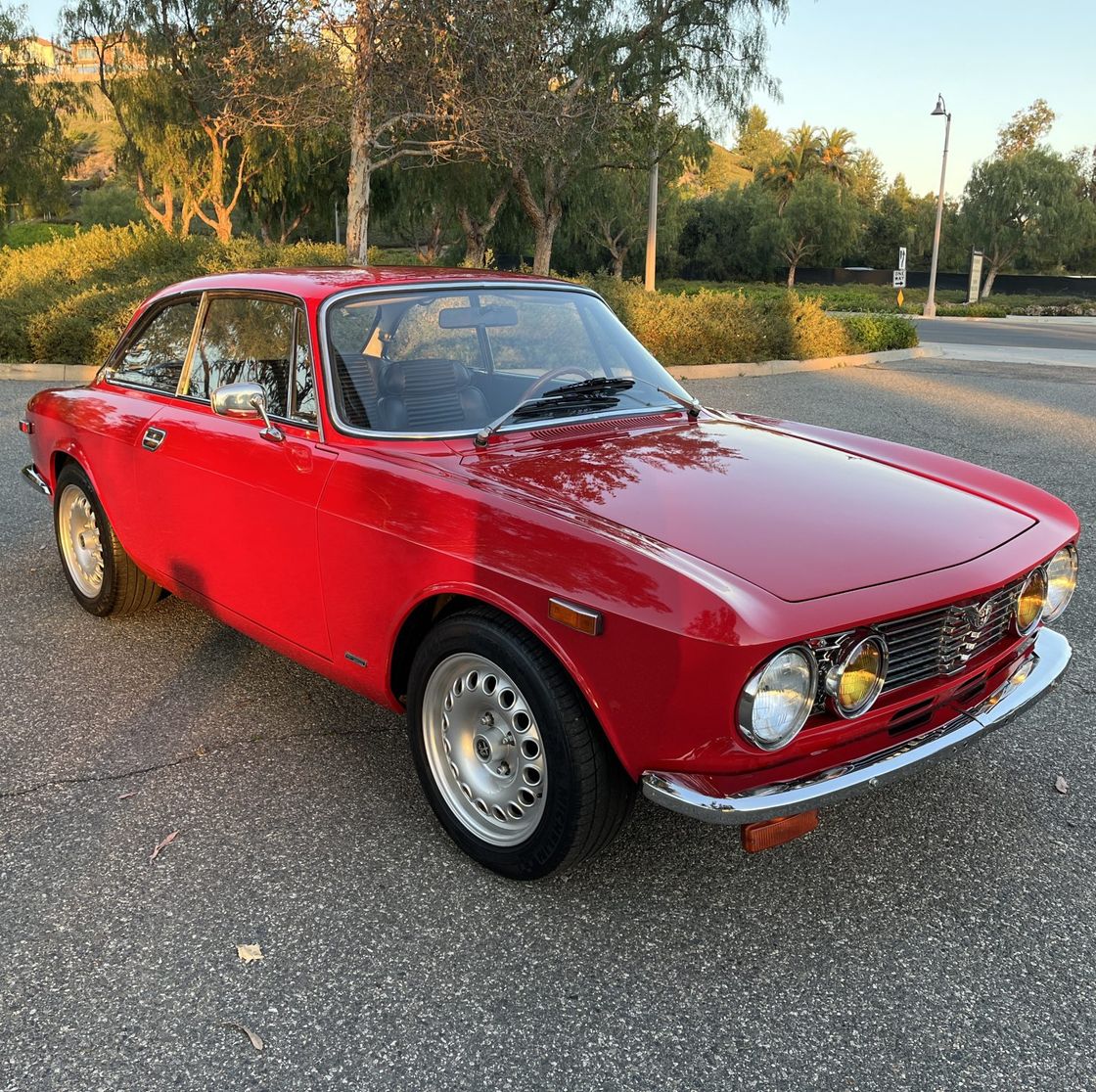 1972 Alfa Romeo GTV 2000